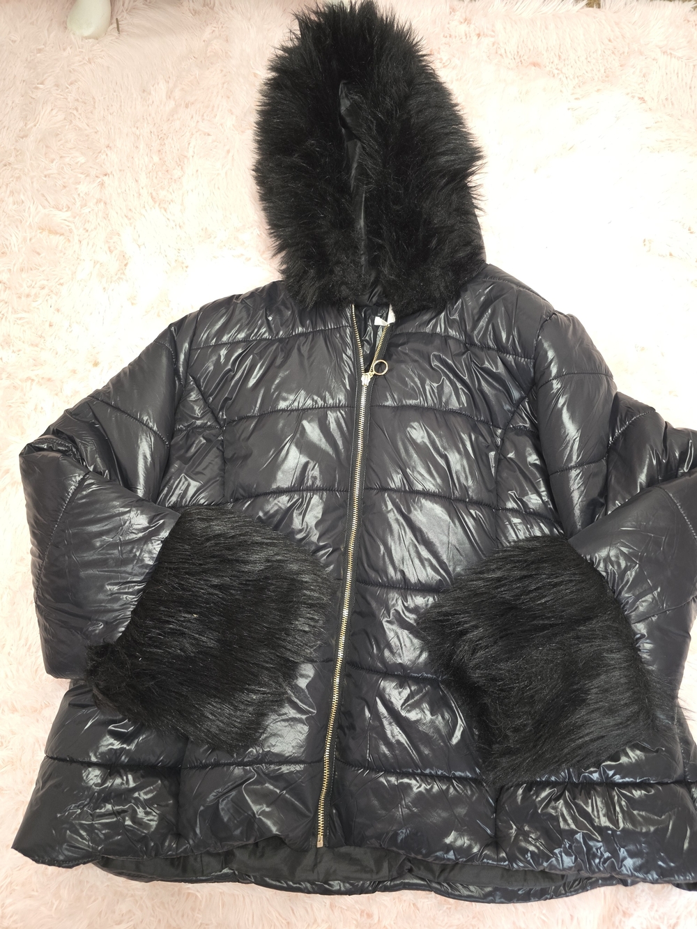 Black Hooded Puffer Coat with Faux Fur Trim